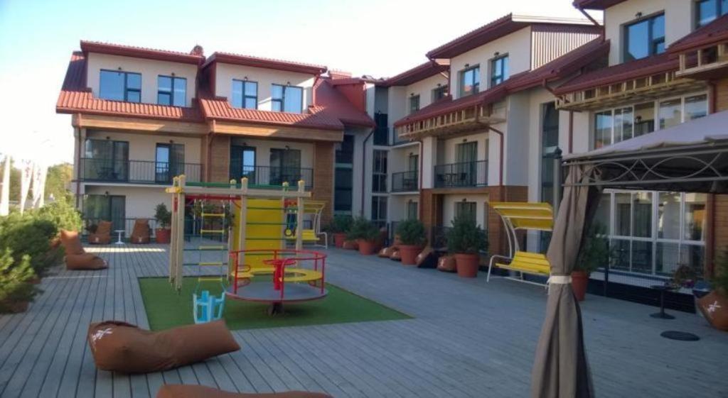 Grey Red Apartments Palanga Exterior photo